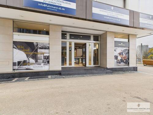 Blick zum Eingang - 'Premium-Gewerbefläche mit Strahlkraft, Sichtbar. Zentral. Besonders in Saarbrücken