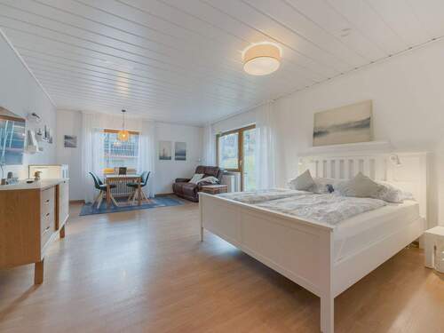 02 Wohnen_Essen_Schlafen - 1 Zimmer Etagenwohnung in Schönwald im Schwarzwald