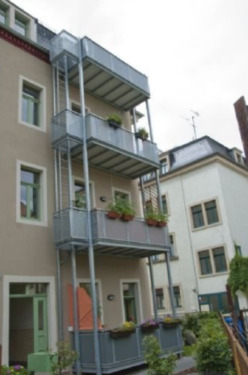 Hofansicht.png - 3 Zimmer Etagenwohnung zum Kaufen in Dresden