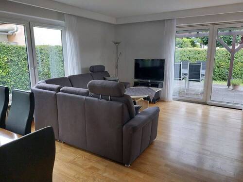 Wohnzimmer - 5 Zimmer Einfamilienhaus in Neuenburg am Rhein
