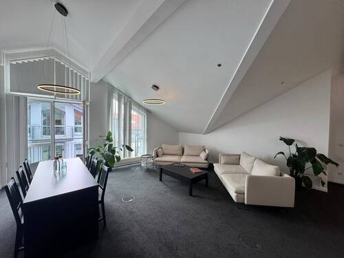 Flur - Büro zur Miete in Oberhaching