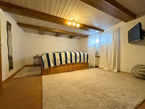 Schlafzimmer 1 Hauptwohnung Obergeschoss - 7 Zimmer Reihenmittelhaus in Balve