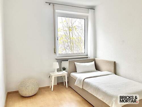 Kinderzimmer (mit KI möbliert) - 