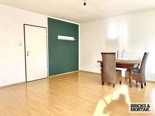 Wohnzimmer - Etagenwohnung mit 70,50 m&sup2; in Neusäß / Steppach zum Kaufen