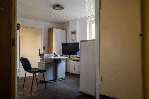Büroraum - Gewerbehalle - 