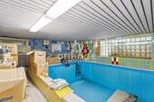 Schwimmbad - 