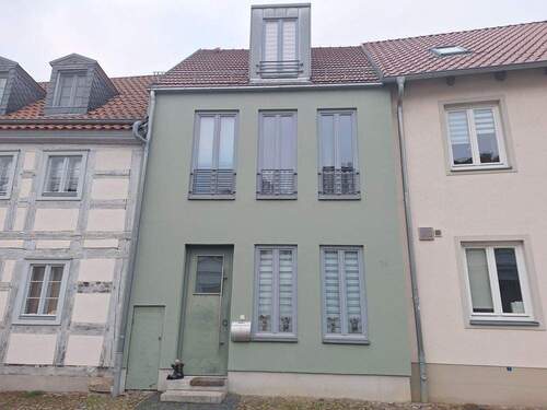 Herzlich Willkommen! - Vermietetes Einfamilienhaus im Herzen der historischen Altstadt von Beeskow!