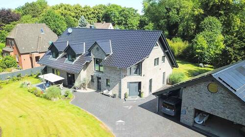 DJI_0117.jpg - 7 Zimmer Mehrfamilienhaus, Wohnhaus zum Kaufen in Cuxhaven