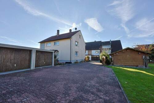 drei Garagen inklusive - 8 Zimmer Mehrfamilienhaus, Wohnhaus in Erbach