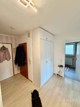 Eingangsbereich EG - Mehrfamilienhaus, Wohnhaus mit 250,00 m² in Viernheim zum Kaufen