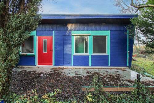 Bungalow von vorne - 