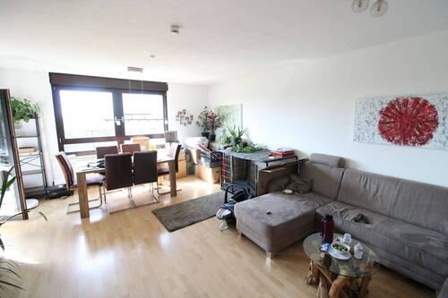 Wohnzimmer - 3 Zimmer Etagenwohnung in Erkrath