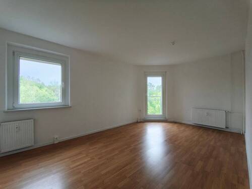Wohnzimmer - 4 Zimmer Etagenwohnung zur Miete in Bad Lausick