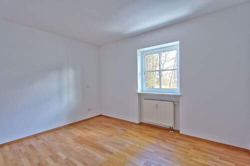 Geräumiges Schlafzimmer - 