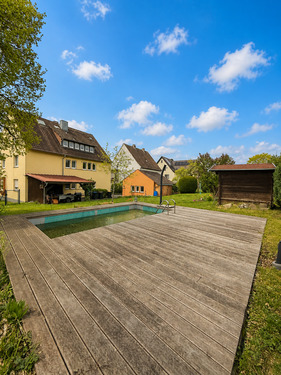 Garten mit Pool - Mehrfamilienhaus, Wohnhaus mit 290,00 m&sup2; in Fulda zum Kaufen