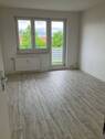 Wohnzimmer - Etagenwohnung mit 69,50 m&sup2; in Angermünde zur Miete
