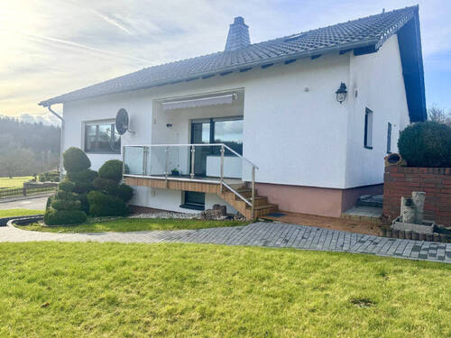 Seitansicht - 5 Zimmer Einfamilienhaus in Landscheid-Niederkail