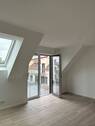 Wohnzimmer - Erstbezug: Moderne 2-Zimmer-Wohnung mit Balkon und Aufzug