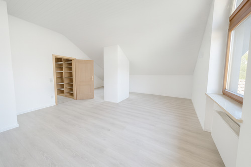 Schlafzimmer DG (Staged) - 