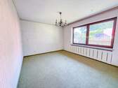 Schlafzimmer EG - 7 Zimmer Einfamilienhaus in Drößling
