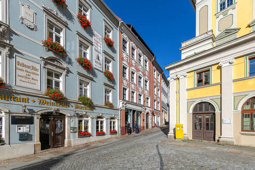 4-Sterne-Hotel - Mehrfamilienhaus, Wohnhaus in Bautzen