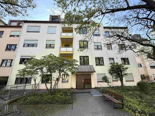 Hausansicht - Tolle Wohnung im wunderschönen Stein