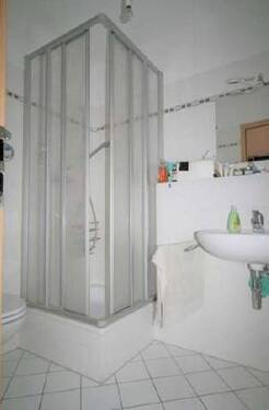 Bad.jpg - Etagenwohnung mit 46,30 m² in Leipzig zur Miete