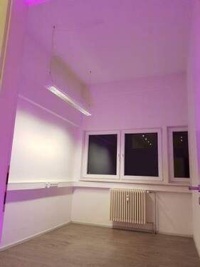 Büro mit ca. 18qm - 