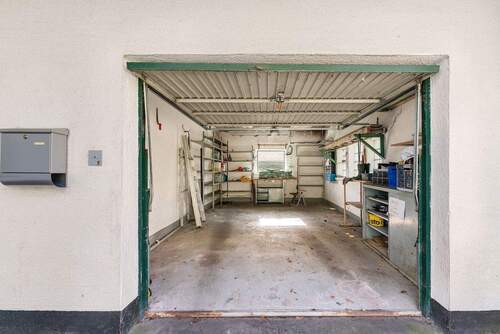 Garage - 