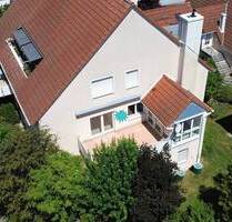 Teilmöblierte helle 2,5 Zimmer-Wohnung mit Wintergarten in Weisendorf