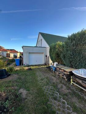 Garage.jpg - 