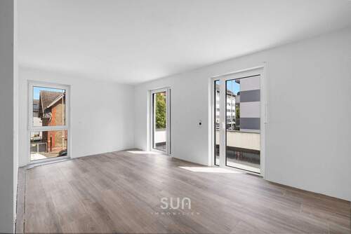 LICHT: WOHNZIMMER (Beispieleinrichtung) - 4 Zimmer Etagenwohnung zum Kaufen in Frankfurt am Main