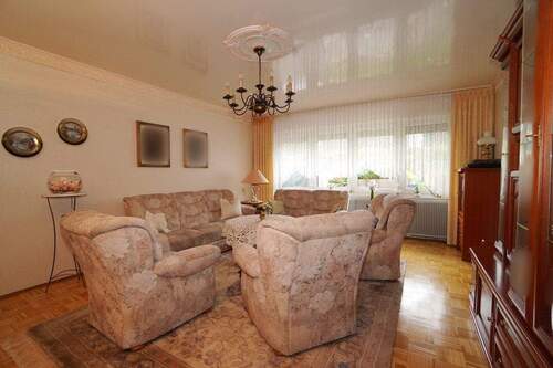 Wohnzimmer EG - 1 Zimmer Mehrfamilienhaus, Wohnhaus in Detmold / Spork-Eichholz