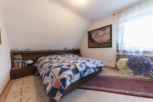 Schlafzimmer 2 von 3 - 