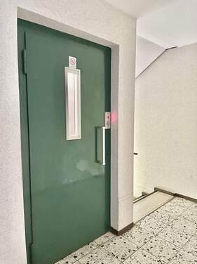 Fahrstuhl - 