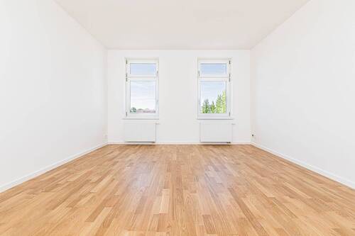 Wohnzimmer - Helle Räume & Naturblick - frisch renovierte 3-Zimmer-Wohnung