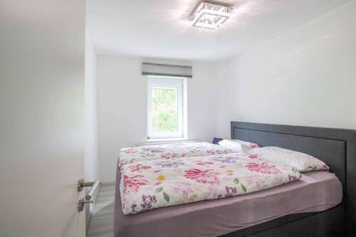 Schlafzimmer - Doppelhaushälfte mit 150,10 m&sup2; in Albstadt zum Kaufen