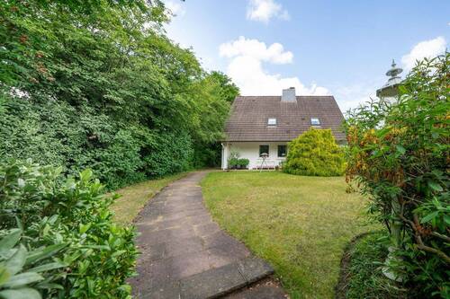 02.jpg - 5 Zimmer Einfamilienhaus zum Kaufen in Hamburg
