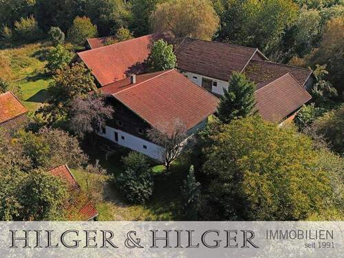 Blick aus Nordwest - Bauernhaus, Landhaus mit 317,00 m² in Pfarrkirchen zum Kaufen