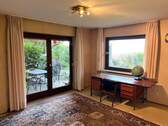 Arbeitszimmer mit Ausgang auf Terrasse - 