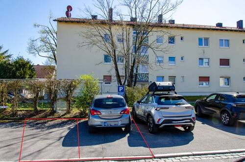 2 KFZ Stellplätze - 