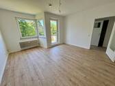 Wohnzimmer - Etagenwohnung mit 58,90 m&sup2; in Delmenhorst zur Miete