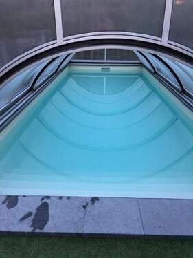 Pool - Einziehen & Wohlfühlen: Freistehendes Traumhaus mit Pool, Gartenparadies und Doppelgarage