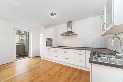 Küche/Essen - 4 Zimmer Etagenwohnung in München