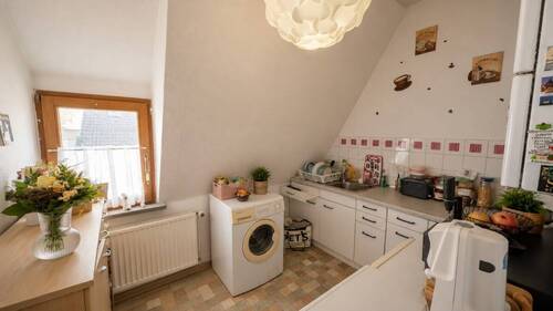 bild bearbeitet 1 - 3 Zimmer Etagenwohnung in Bremen Findorff zu verkaufen.