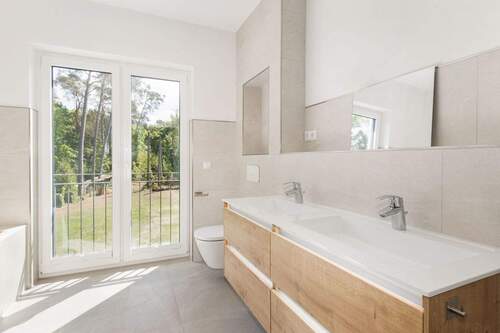 Mit Doppelwaschtisch - 