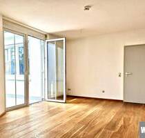 2 Zimmer Whg. in Ringpark Nähe mit Tiefgaragenstellplatz ab 01.09. - Würzburg Altstadt