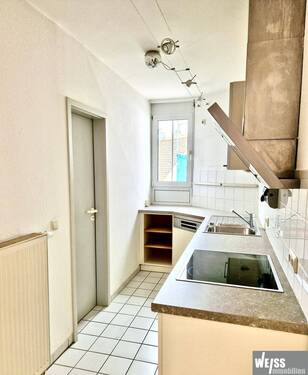 Einbauküche - Etagenwohnung mit 61,00 m² in Würzburg zur Miete