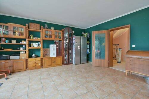 Wohnzimmer - Mehrfamilienhaus, Wohnhaus mit 125,00 m² in Lübeck zum Kaufen