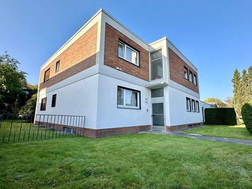 Vorgarten - Mehrfamilienhaus, Wohnhaus mit 320,00 m² in Neu-Isenburg zum Kaufen